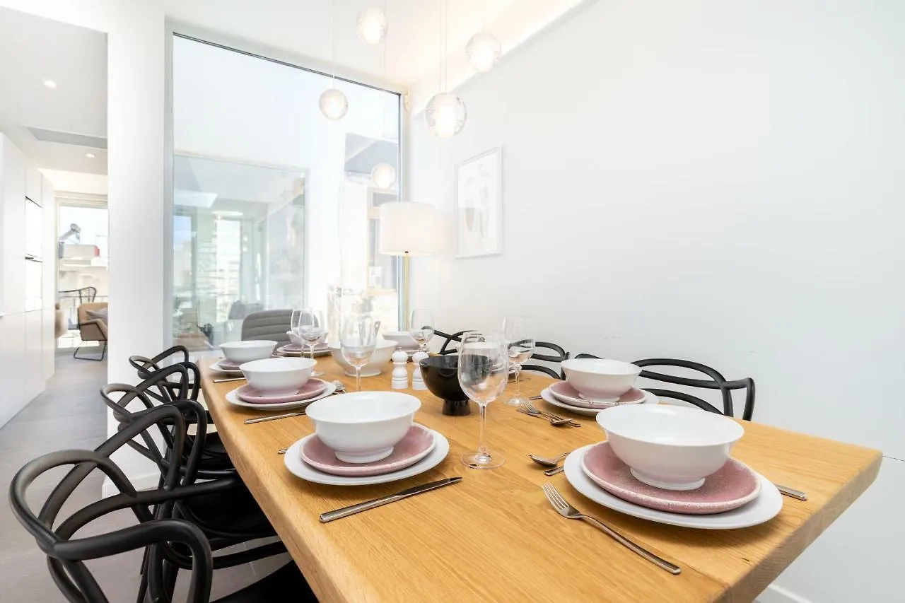 Semesterbostad Amazing Art Deco Villa 150M To Sea With Daily Housekeeping Sliema Malta